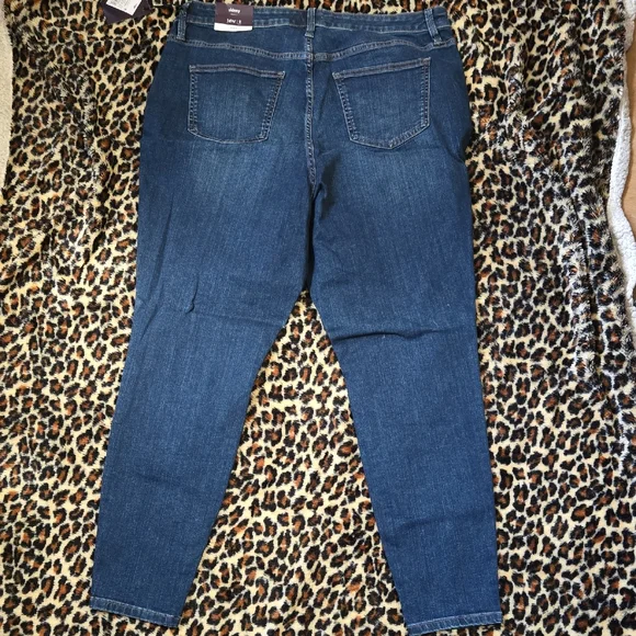 Ava & Viv Dark Indigo High-Rise Button-Fly Jeggings - Picture 3 of 4